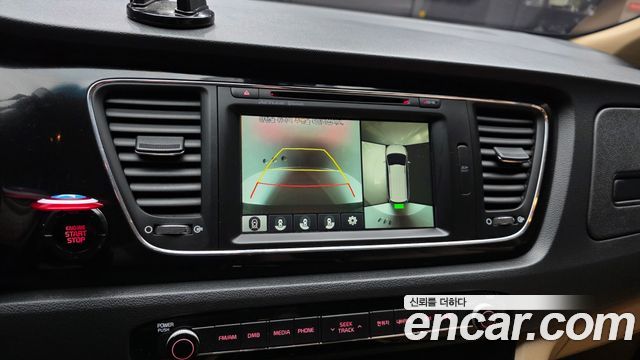 Kia Canival 2016 — photo 21