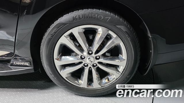 Kia Canival 2016 — photo 7