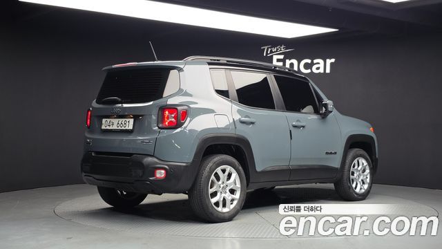Jeep Renegade 2017 — photo 2