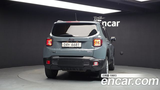 Jeep Renegade 2017 — photo 4