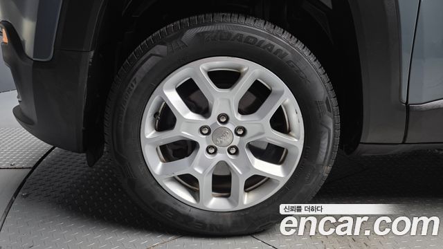 Jeep Renegade 2017 — photo 5