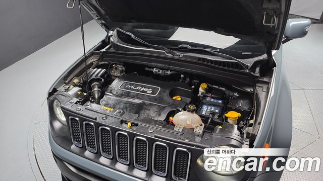 Jeep Renegade 2017 — photo 6
