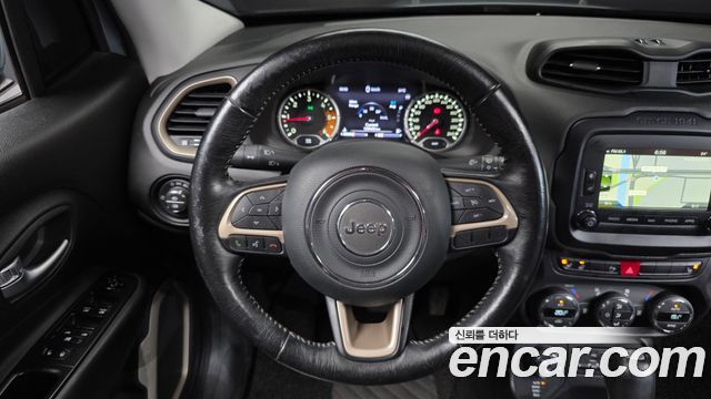 Jeep Renegade 2017 — photo 14