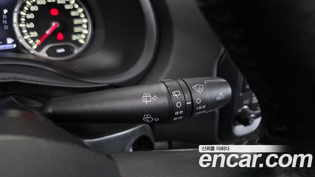 Jeep Renegade 2017 — photo 17