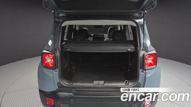 Jeep Renegade 2017 — photo 20