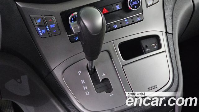 Hyundai Starex 2019 — photo 9