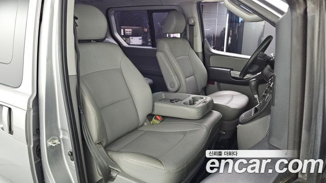 Hyundai Starex 2019 — photo 10