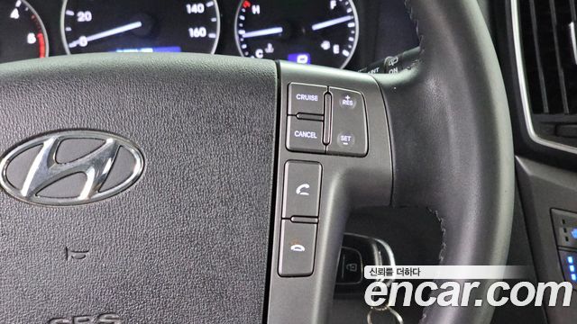 Hyundai Starex 2019 — photo 19