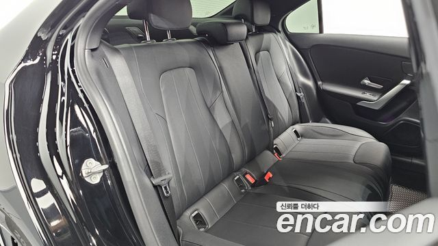 Mercedes-Benz A-Class 2021 — photo 17