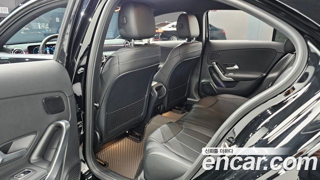 Mercedes-Benz A-Class 2021 — photo 18