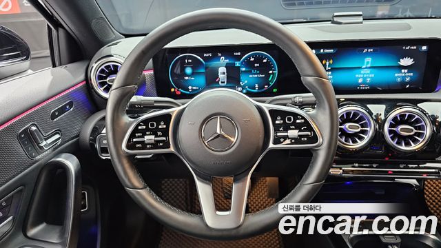 Mercedes-Benz A-Class 2021 — photo 19