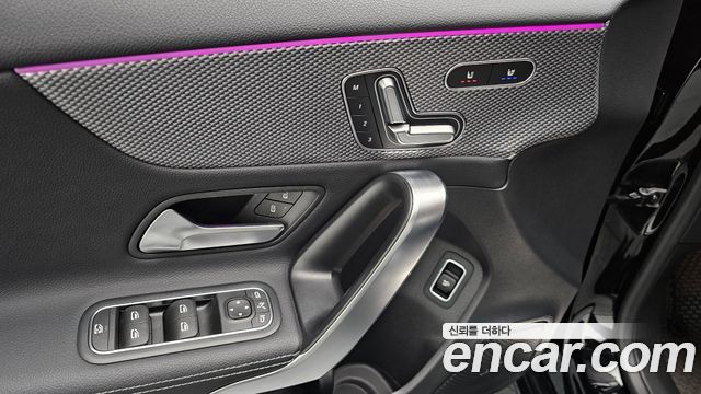 Mercedes-Benz A-Class 2021 — photo 20