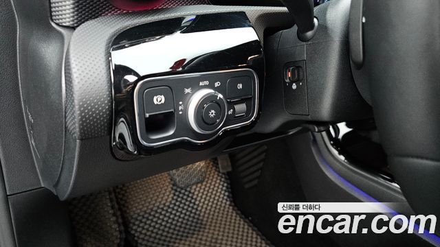 Mercedes-Benz A-Class 2021 — photo 21
