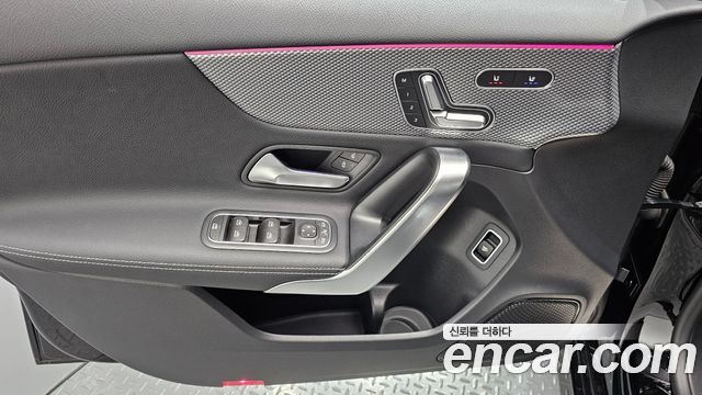 Mercedes-Benz A-Class 2021 — photo 14