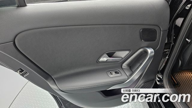 Mercedes-Benz A-Class 2021 — photo 15