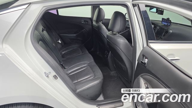 Kia K5 2013 — photo 11