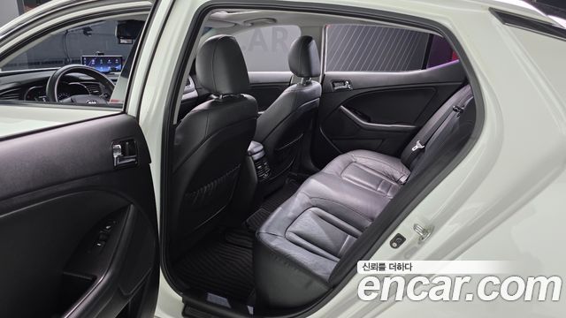 Kia K5 2013 — photo 12