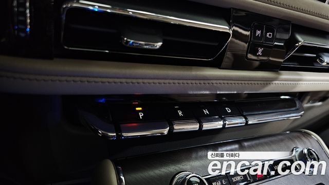 Lincoln Aviator 2021 — photo 12