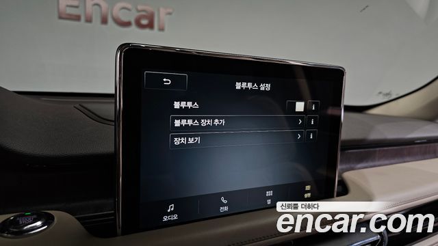 Lincoln Aviator 2021 — photo 36