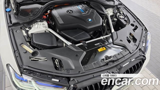 BMW 5-Series 2021 — photo 6