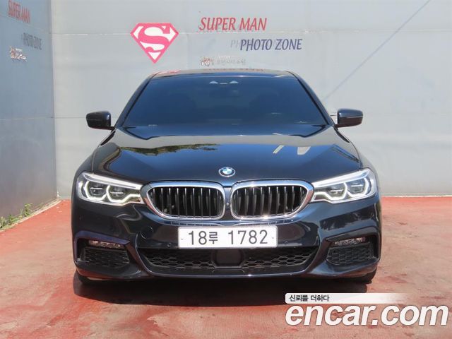 BMW 5-Series 2019 — photo 2