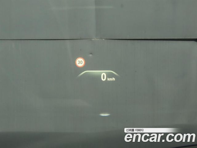 BMW 5-Series 2019 — photo 17