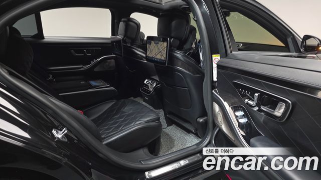 Mercedes-Benz S-Class 2022 — photo 18