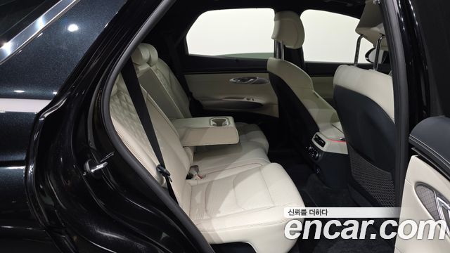 Genesis GV70 2024 — photo 18