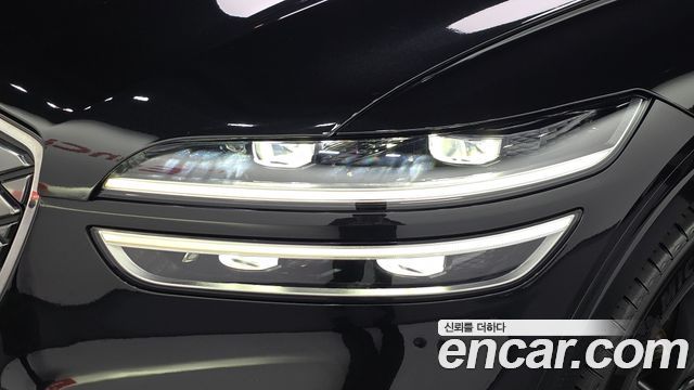 Genesis GV70 2024 — photo 8