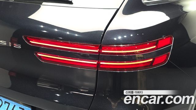 Genesis GV70 2024 — photo 9