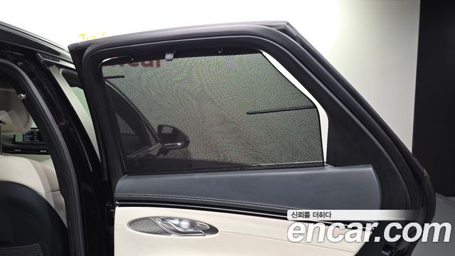 Genesis GV70 2024 — photo 29