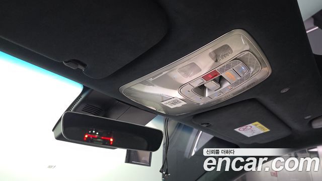 Genesis GV70 2024 — photo 31