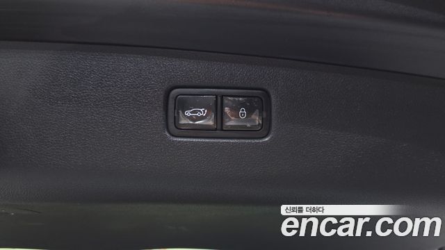Genesis GV70 2024 — photo 34
