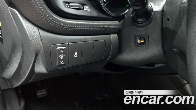 Kia K5 2011 — photo 19