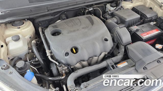 Kia Carens 2011 — photo 6