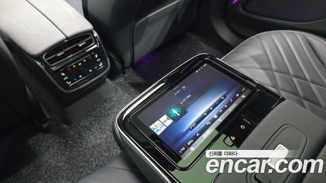 Mercedes-Benz EQS 2023 — photo 28