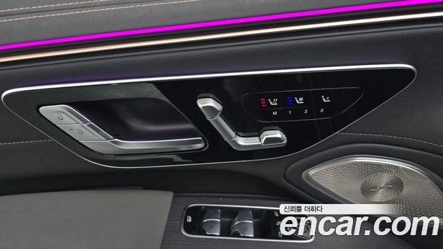 Mercedes-Benz EQS 2023 — photo 33