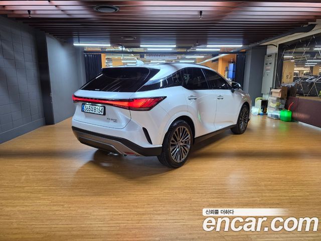 Lexus RX 2025 — photo 2