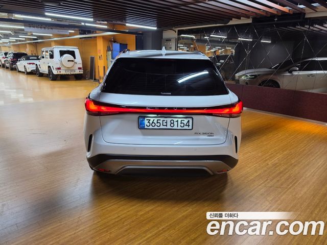 Lexus RX 2025 — photo 4