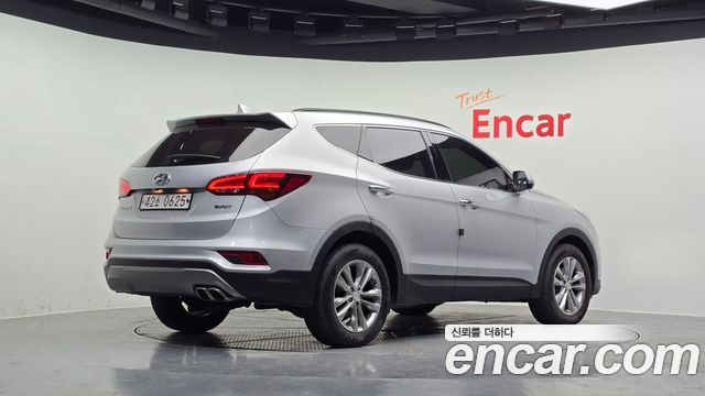 Hyundai Santafe 2016 — photo 2