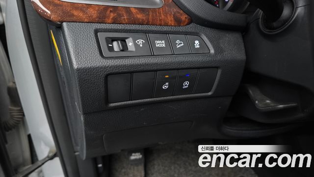 Hyundai Santafe 2016 — photo 18