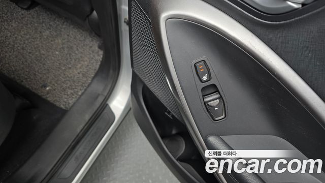 Hyundai Santafe 2016 — photo 19