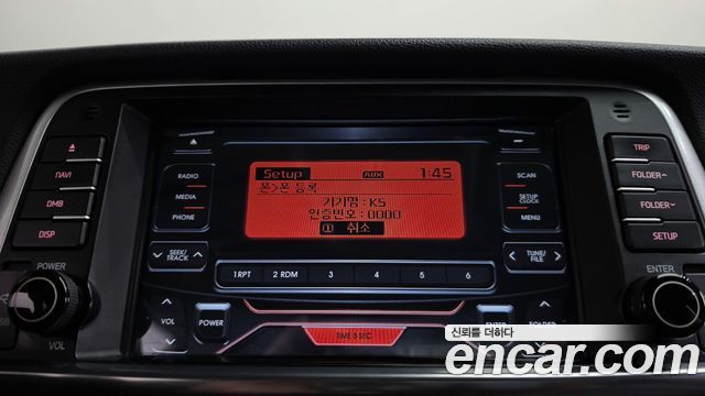Kia K5 2016 — photo 16
