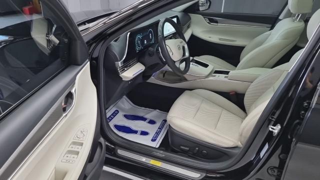 Hyundai Grandeur 2023 — photo 10