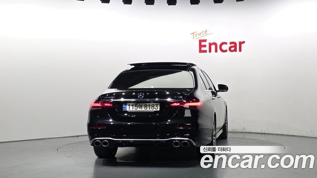 Mercedes-Benz E-Class 2021 — photo 4