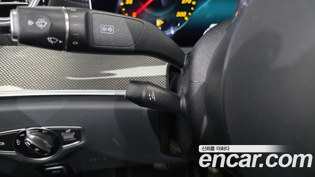 Mercedes-Benz E-Class 2021 — photo 22