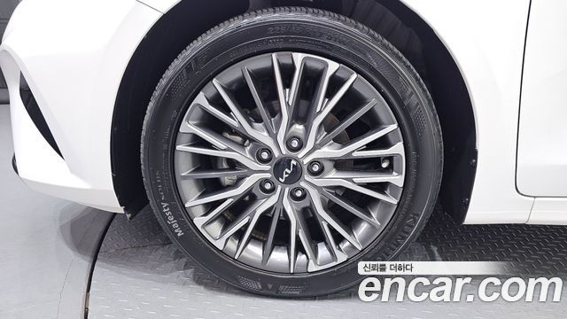 Kia K3 2024 — photo 5