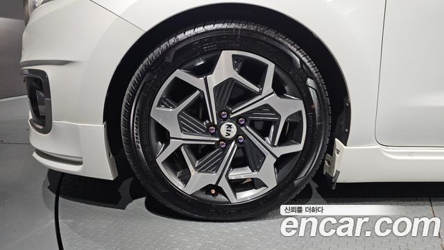 Kia Canival 2017 — photo 5