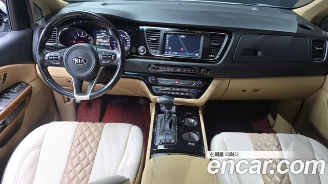Kia Canival 2017 — photo 7