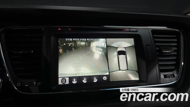 Kia Canival 2017 — photo 14